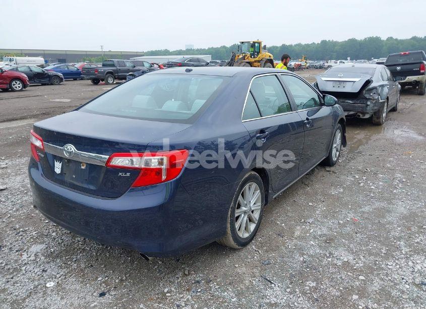 Photo 4 of 2014 Toyota Camry XLE (VIN 4T4BF1FK4ER398529)