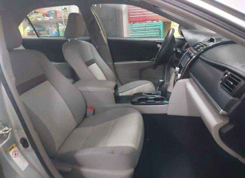 Photo 5 of 2014 Toyota Camry LE (VIN 4T4BF1FK4ER409237)