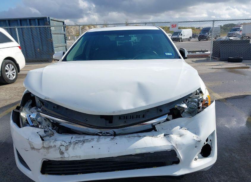 Photo 12 of 2014 Toyota Camry LE (VIN 4T4BF1FK4ER409576)