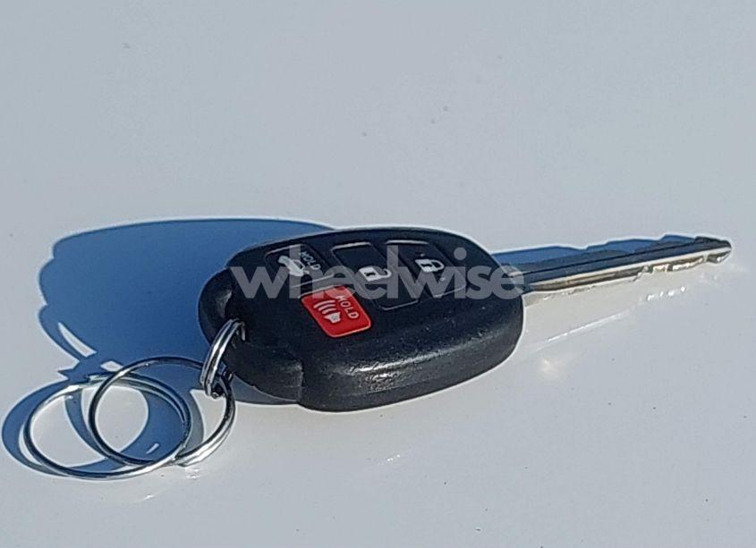 Photo 11 of 2014 Toyota Camry LE (VIN 4T4BF1FK4ER421663)