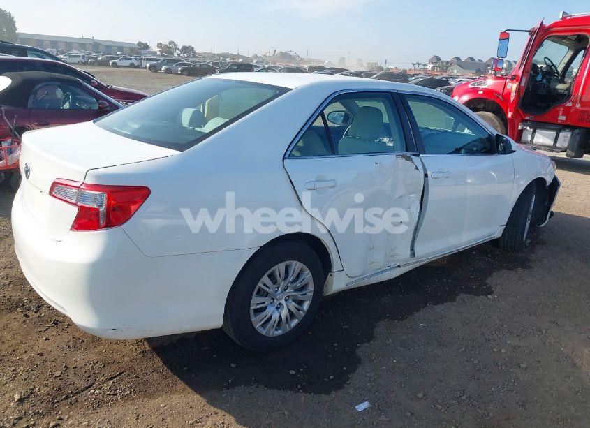 Photo 4 of 2014 Toyota Camry LE (VIN 4T4BF1FK4ER421663)