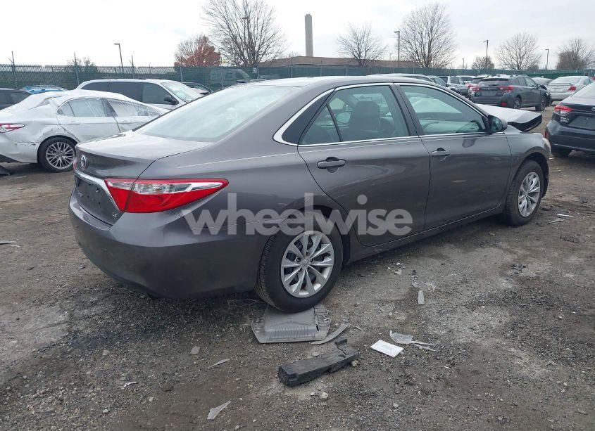 Photo 4 of 2015 Toyota Camry LE (VIN 4T4BF1FK4FR458696)