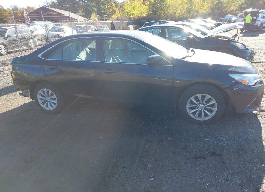 Photo 13 of 2015 Toyota Camry LE (VIN 4T4BF1FK4FR458861)