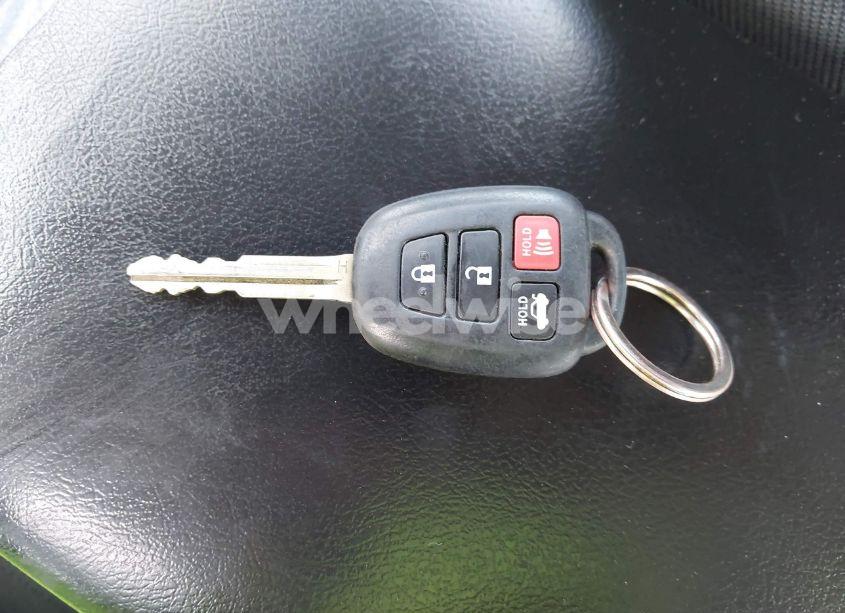 Photo 11 of 2015 Toyota Camry LE (VIN 4T4BF1FK4FR481976)