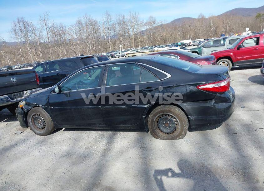 Photo 14 of 2015 Toyota Camry LE (VIN 4T4BF1FK4FR481976)