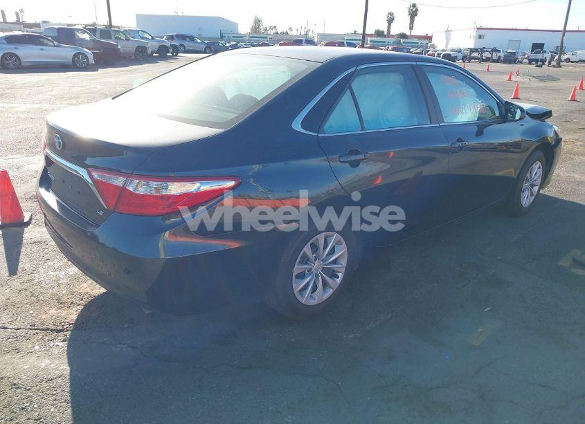 Photo 4 of 2015 Toyota Camry LE (VIN 4T4BF1FK4FR512658)
