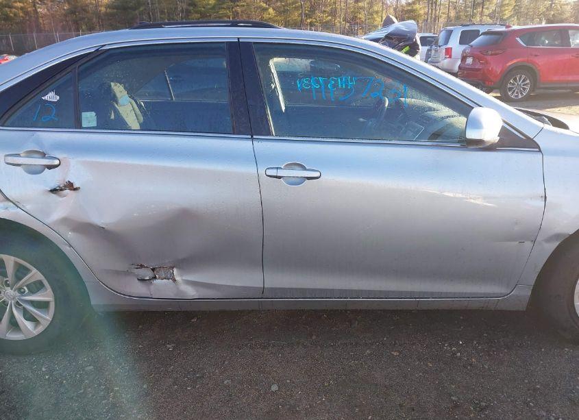 Photo 13 of 2016 Toyota Camry LE (VIN 4T4BF1FK4GR543488)