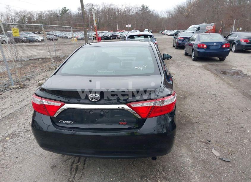 Photo 16 of 2016 Toyota Camry LE (VIN 4T4BF1FK4GR546939)