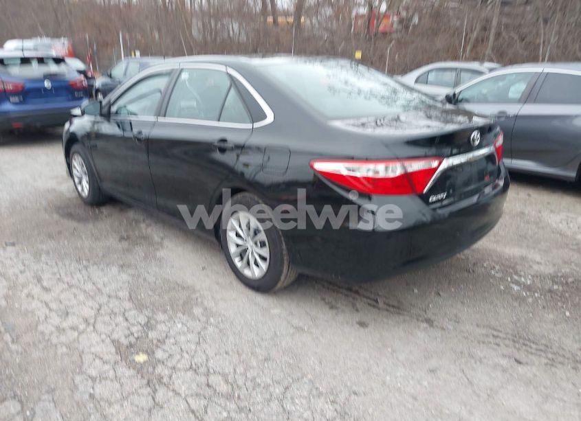 Photo 3 of 2016 Toyota Camry LE (VIN 4T4BF1FK4GR546939)