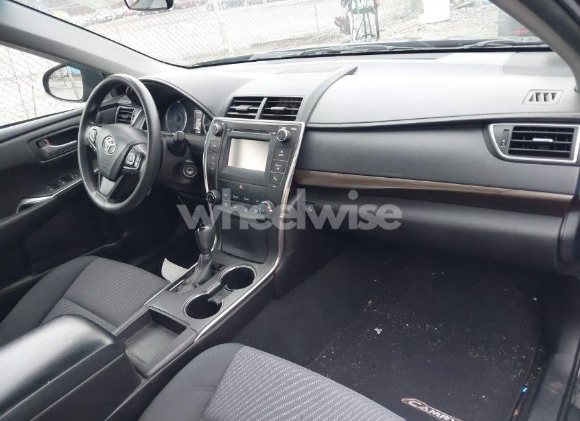 Photo 5 of 2016 Toyota Camry LE (VIN 4T4BF1FK4GR546939)