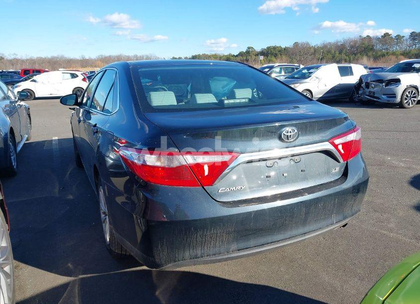 Photo 3 of 2016 Toyota Camry LE (VIN 4T4BF1FK4GR551574)