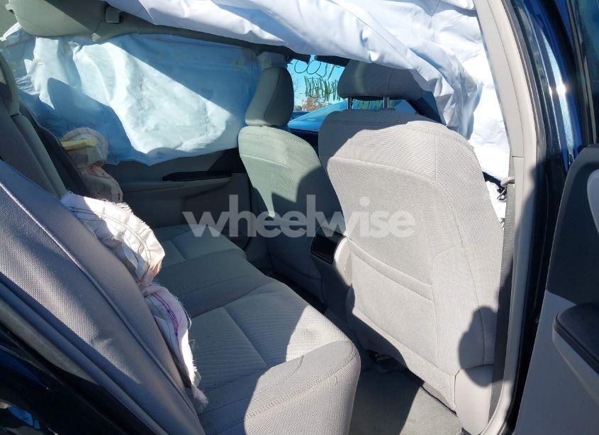 Photo 8 of 2016 Toyota Camry LE (VIN 4T4BF1FK4GR551574)