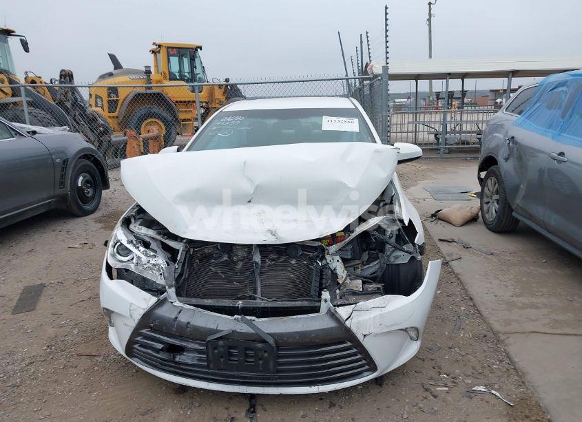 Photo 12 of 2016 Toyota Camry LE (VIN 4T4BF1FK4GR554622)