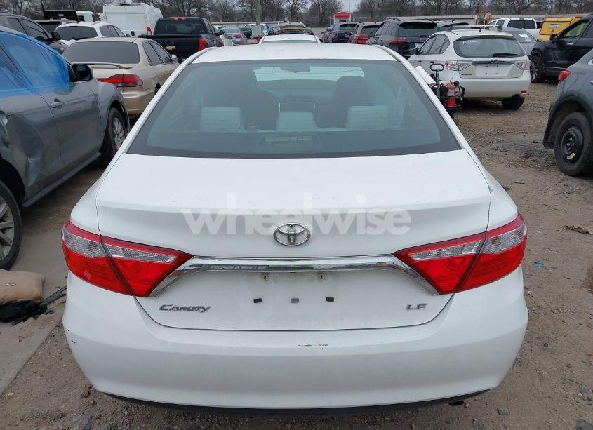 Photo 16 of 2016 Toyota Camry LE (VIN 4T4BF1FK4GR554622)