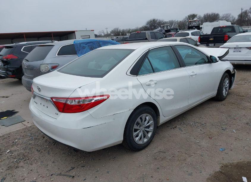 Photo 4 of 2016 Toyota Camry LE (VIN 4T4BF1FK4GR554622)
