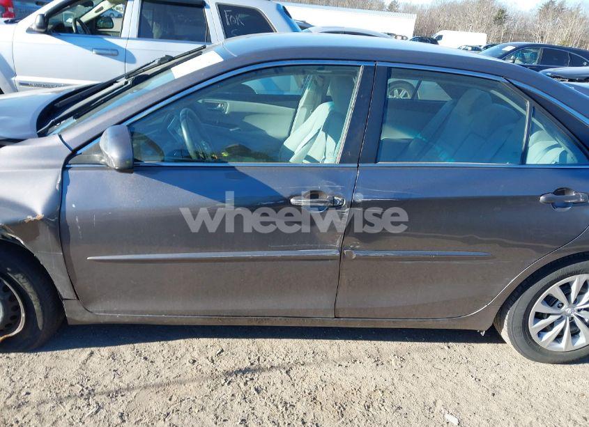 Photo 14 of 2016 Toyota Camry LE (VIN 4T4BF1FK4GR555852)