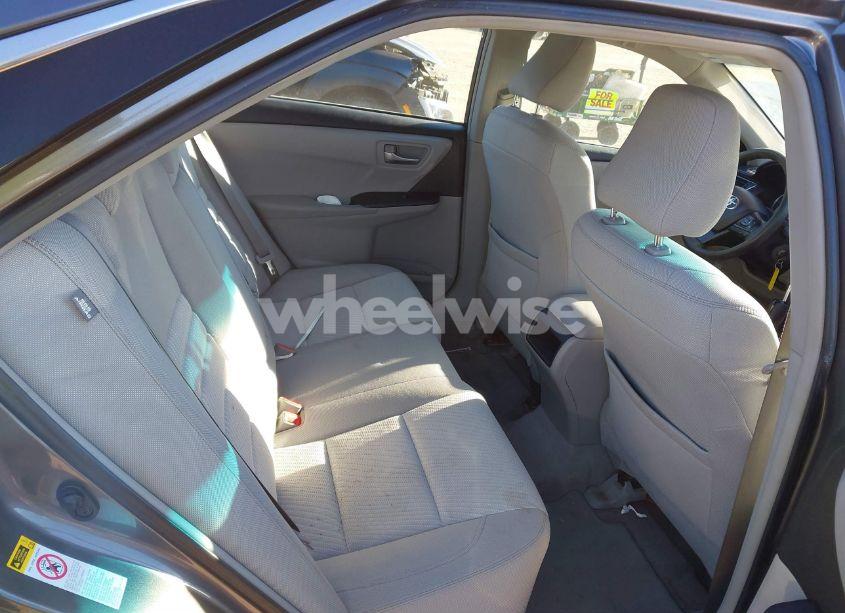 Photo 8 of 2016 Toyota Camry LE (VIN 4T4BF1FK4GR555852)