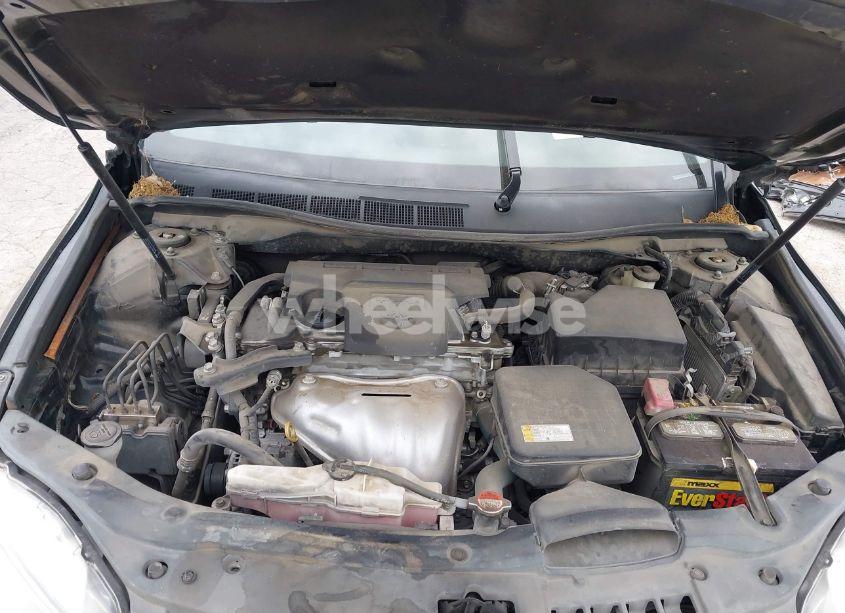 Photo 10 of 2016 Toyota Camry LE (VIN 4T4BF1FK4GR557780)