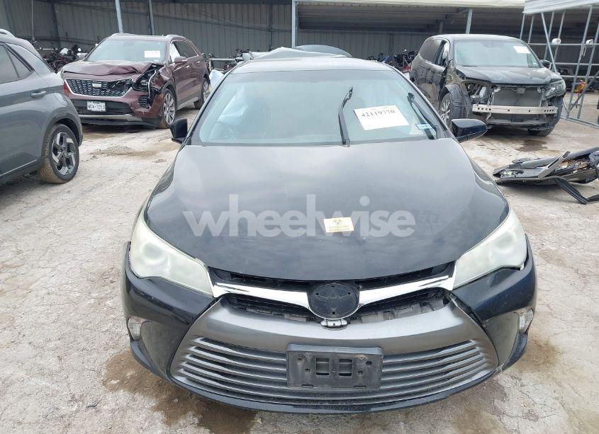 Photo 11 of 2016 Toyota Camry LE (VIN 4T4BF1FK4GR557780)