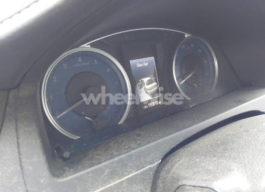 Photo 7 of 2016 Toyota Camry LE (VIN 4T4BF1FK4GR557780)