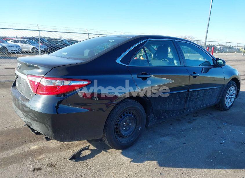 Photo 4 of 2016 Toyota Camry LE (VIN 4T4BF1FK4GR561425)