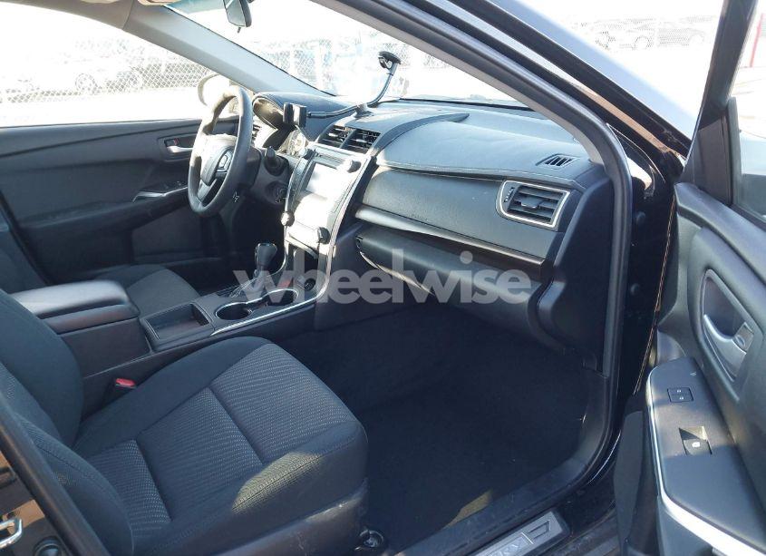 Photo 5 of 2016 Toyota Camry LE (VIN 4T4BF1FK4GR561425)