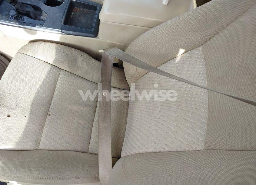 Photo 20 of 2016 Toyota Camry LE (VIN 4T4BF1FK4GR561604)