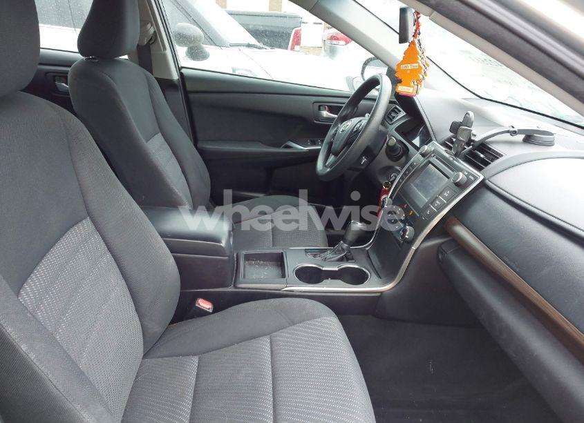 Photo 5 of 2016 Toyota Camry LE (VIN 4T4BF1FK4GR562509)