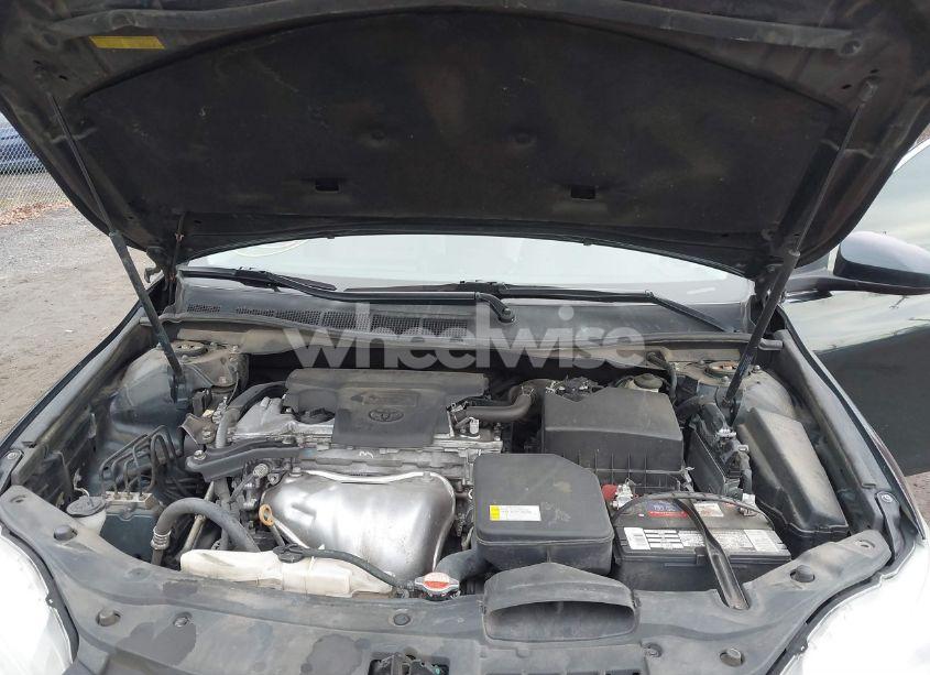 Photo 10 of 2016 Toyota Camry LE (VIN 4T4BF1FK4GR571226)