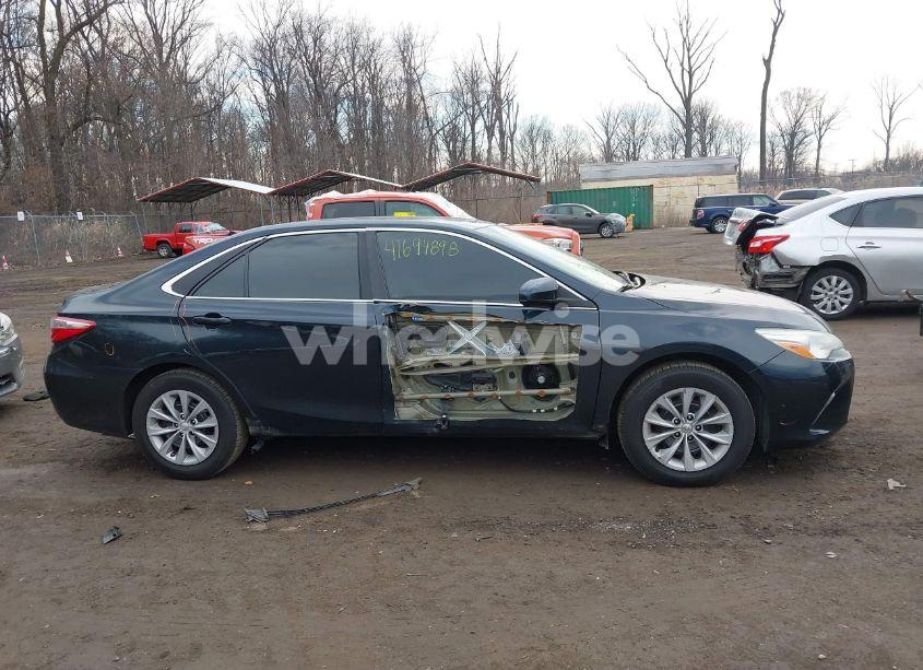 Photo 13 of 2016 Toyota Camry LE (VIN 4T4BF1FK4GR571226)