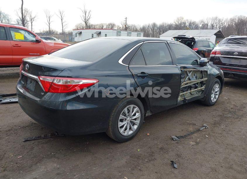 Photo 4 of 2016 Toyota Camry LE (VIN 4T4BF1FK4GR571226)
