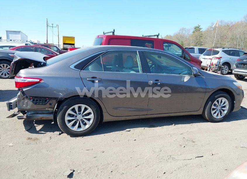 Photo 13 of 2016 Toyota Camry LE (VIN 4T4BF1FK4GR577236)