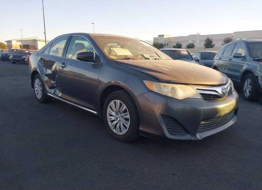 2012 Toyota Camry LE (VIN 4T4BF1FK5CR160427) main photo