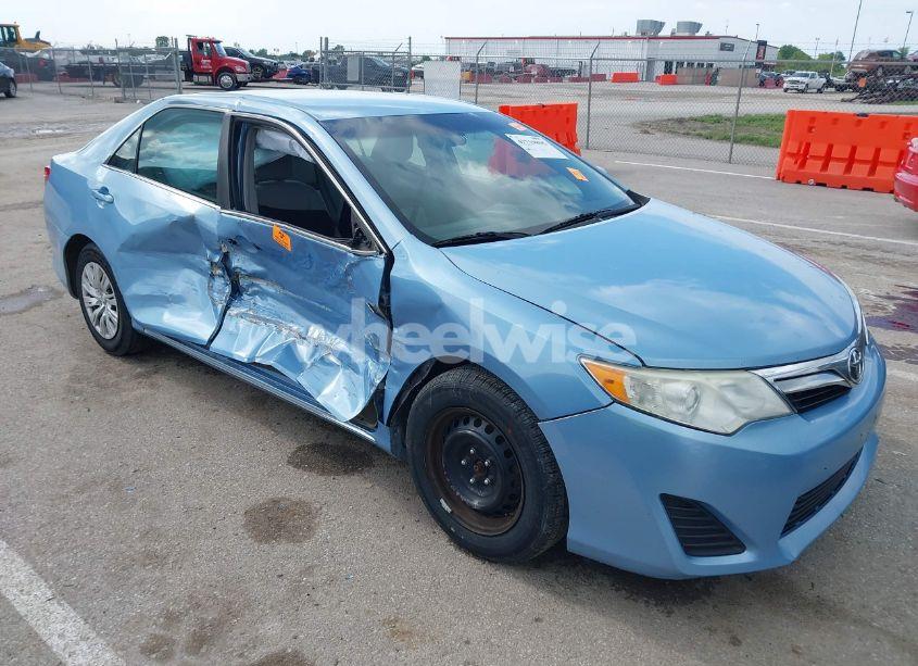 2012 Toyota Camry LE (VIN 4T4BF1FK5CR203230) main photo