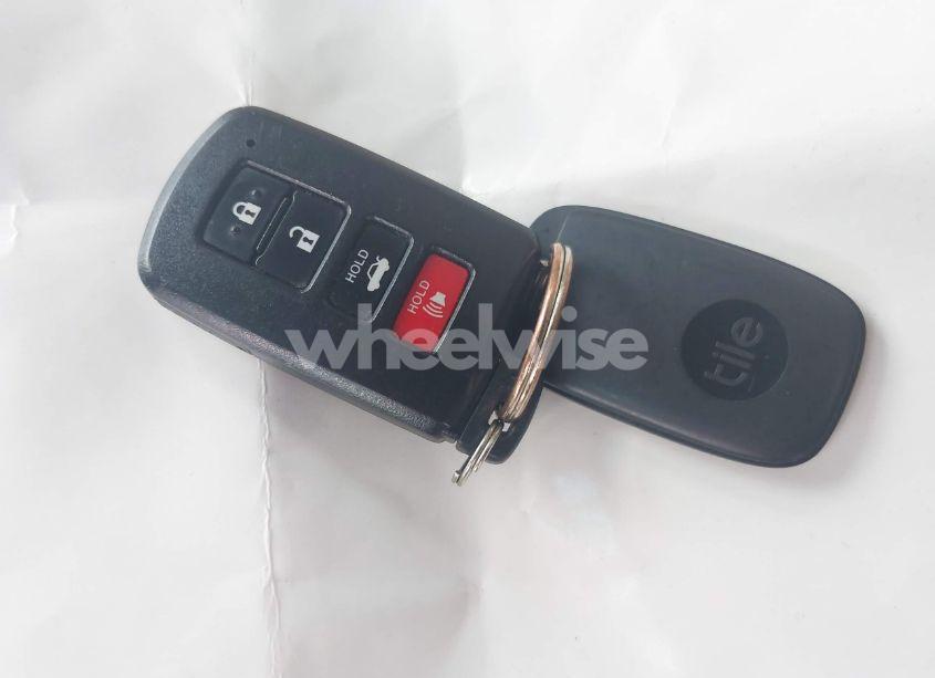 Photo 11 of 2012 Toyota Camry XLE (VIN 4T4BF1FK5CR205852)