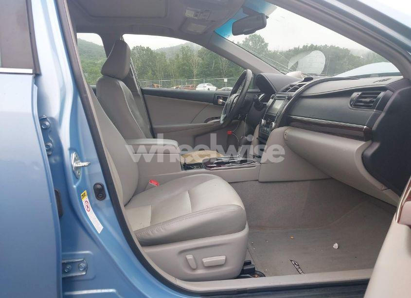 Photo 5 of 2012 Toyota Camry XLE (VIN 4T4BF1FK5CR205852)