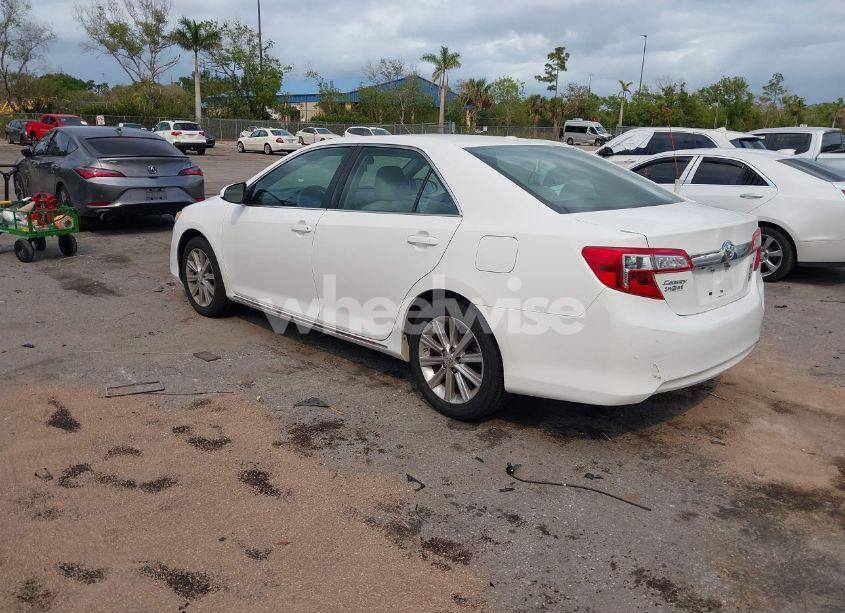 Photo 3 of 2012 Toyota Camry XLE (VIN 4T4BF1FK5CR242657)