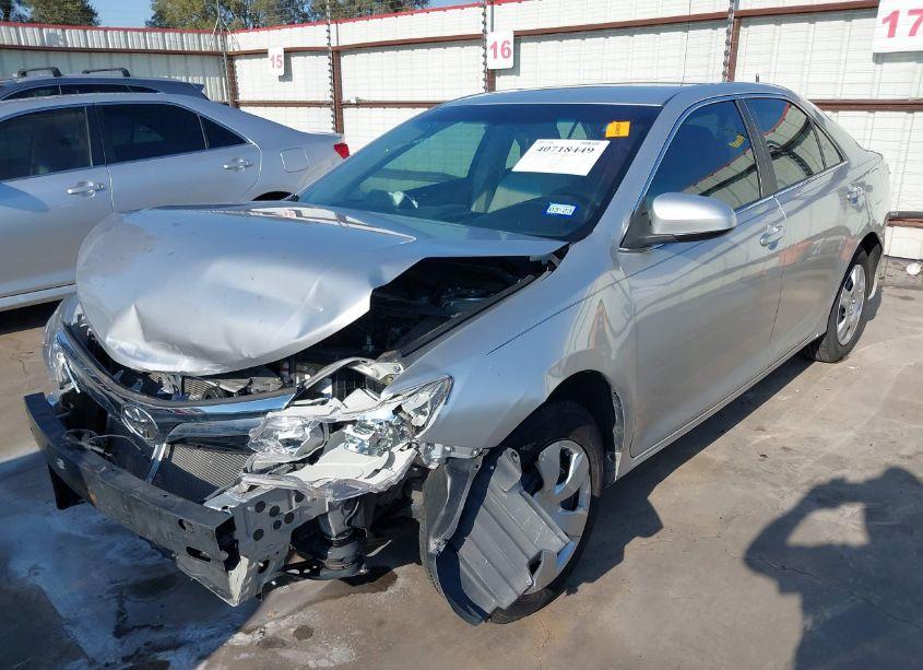 Photo 2 of 2012 Toyota Camry LE (VIN 4T4BF1FK5CR271463)