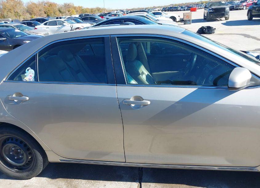 Photo 13 of 2013 Toyota Camry LE (VIN 4T4BF1FK5DR289513)