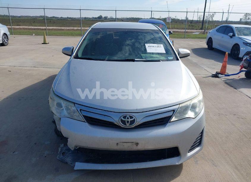 Photo 12 of 2013 Toyota Camry LE (VIN 4T4BF1FK5DR301014)