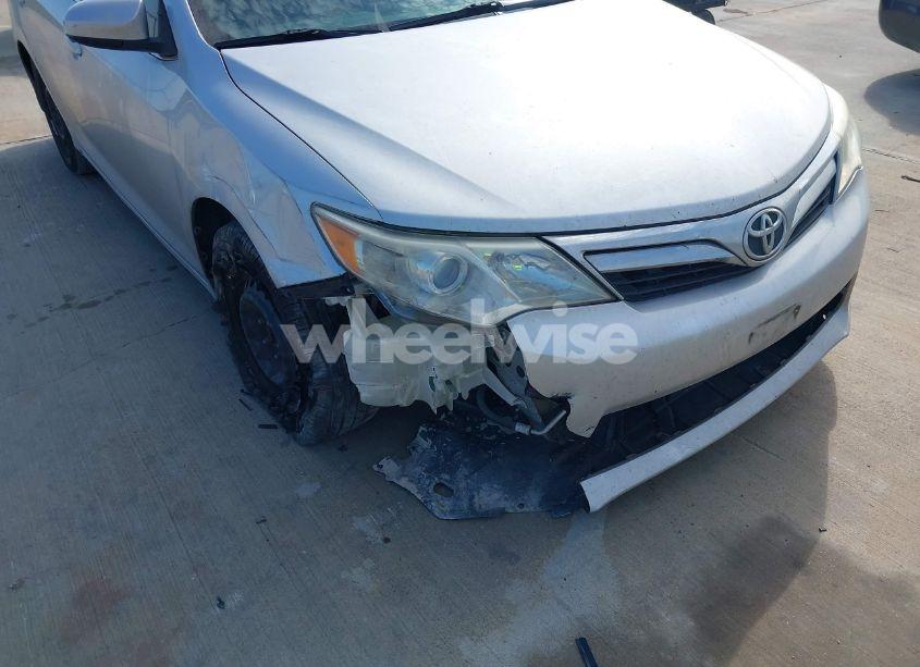 Photo 6 of 2013 Toyota Camry LE (VIN 4T4BF1FK5DR301014)
