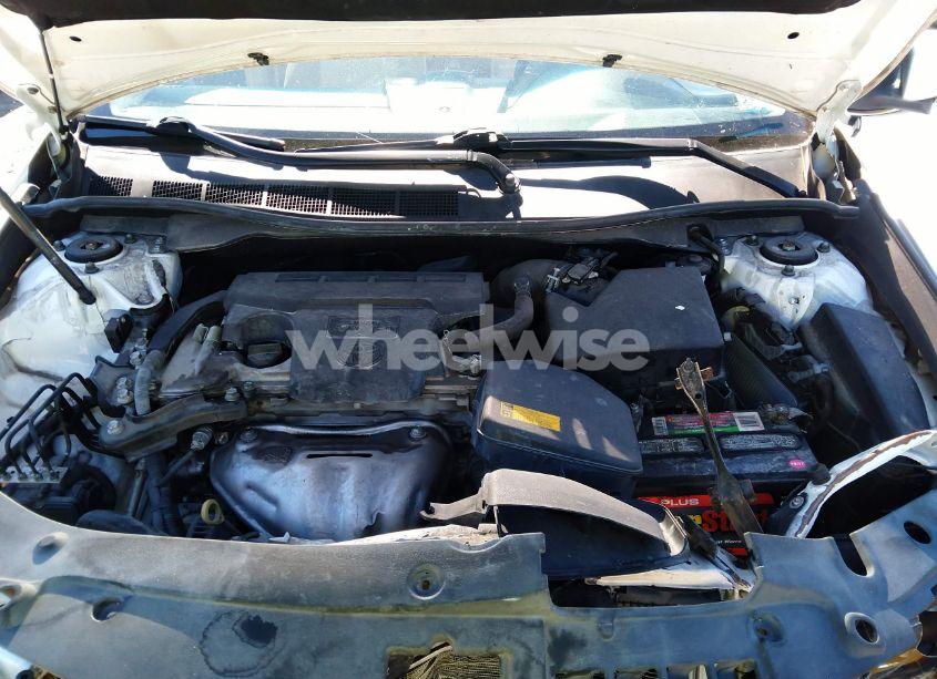 Photo 10 of 2014 Toyota Camry LE (VIN 4T4BF1FK5ER350196)