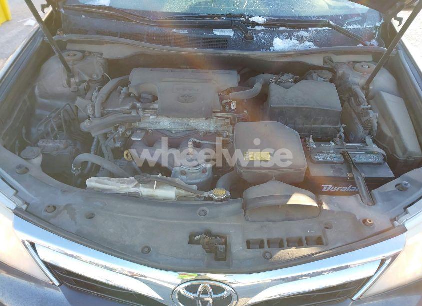 Photo 10 of 2014 Toyota Camry XLE (VIN 4T4BF1FK5ER357326)