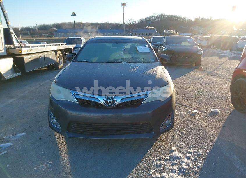 Photo 12 of 2014 Toyota Camry XLE (VIN 4T4BF1FK5ER357326)