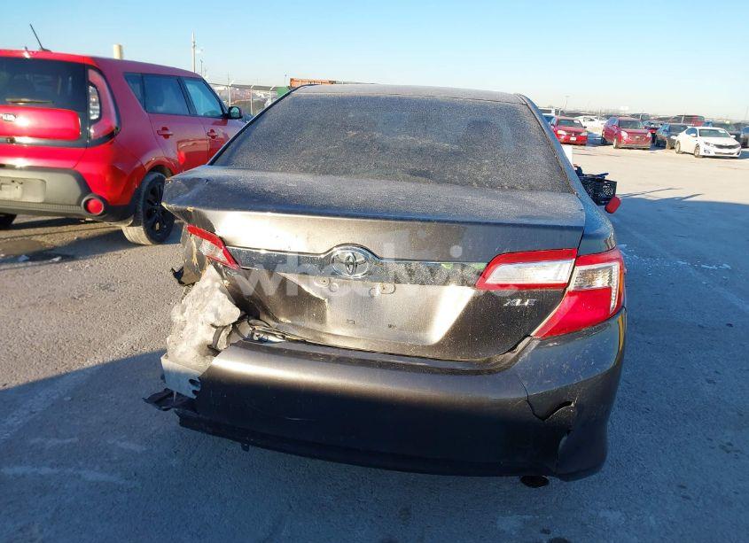 Photo 16 of 2014 Toyota Camry XLE (VIN 4T4BF1FK5ER357326)