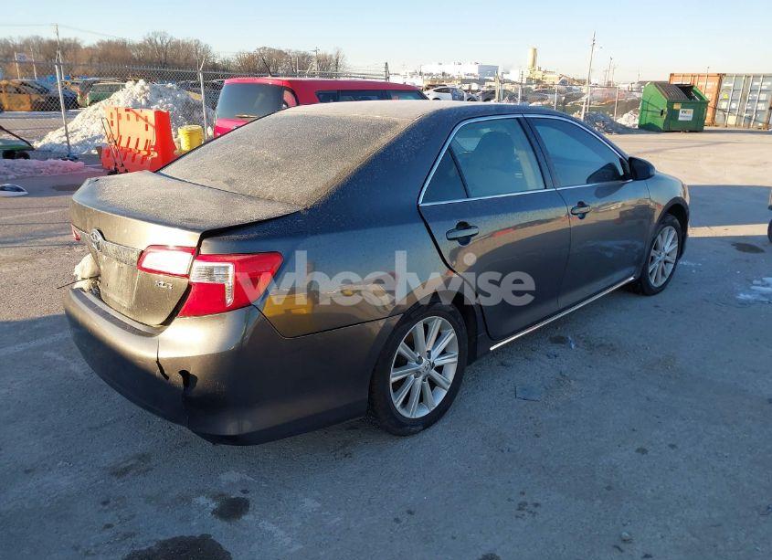 Photo 4 of 2014 Toyota Camry XLE (VIN 4T4BF1FK5ER357326)