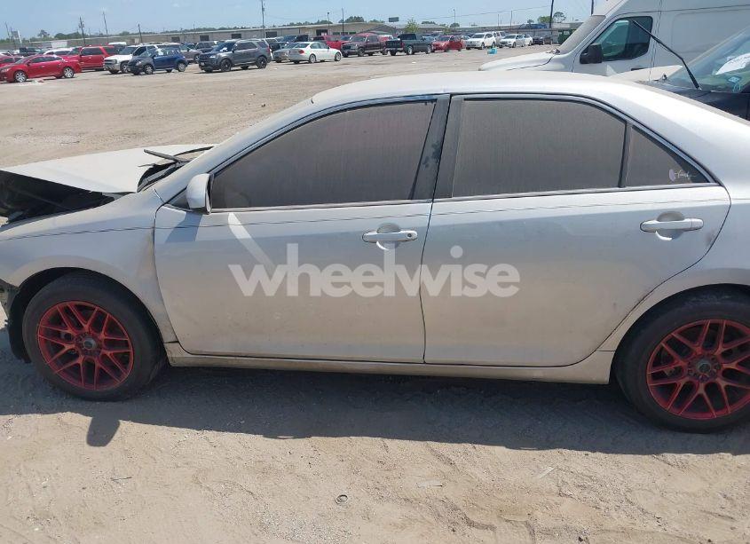 Photo 14 of 2014 Toyota Camry L (VIN 4T4BF1FK5ER391296)