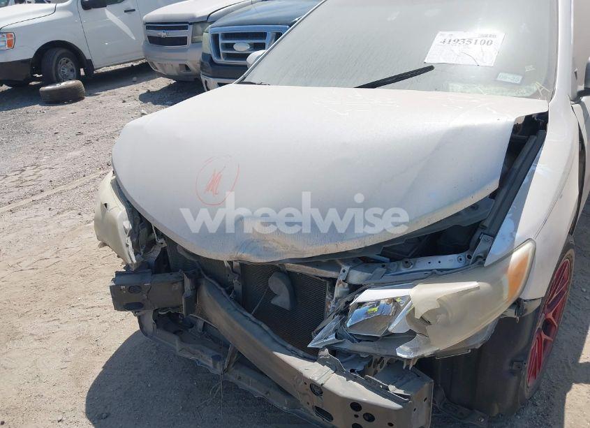 Photo 6 of 2014 Toyota Camry L (VIN 4T4BF1FK5ER391296)