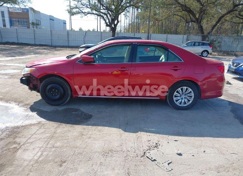 Photo 14 of 2014 Toyota Camry LE (VIN 4T4BF1FK5ER396286)