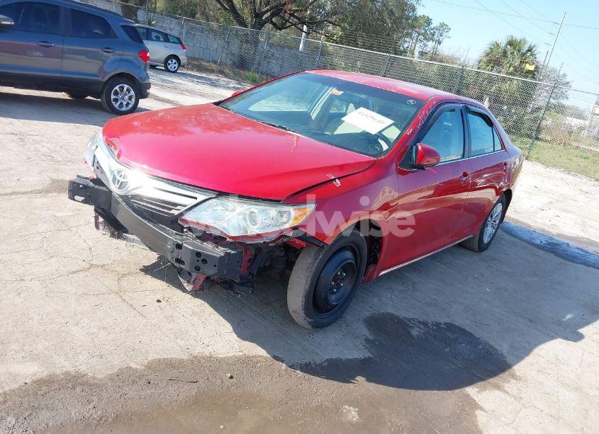 Photo 2 of 2014 Toyota Camry LE (VIN 4T4BF1FK5ER396286)
